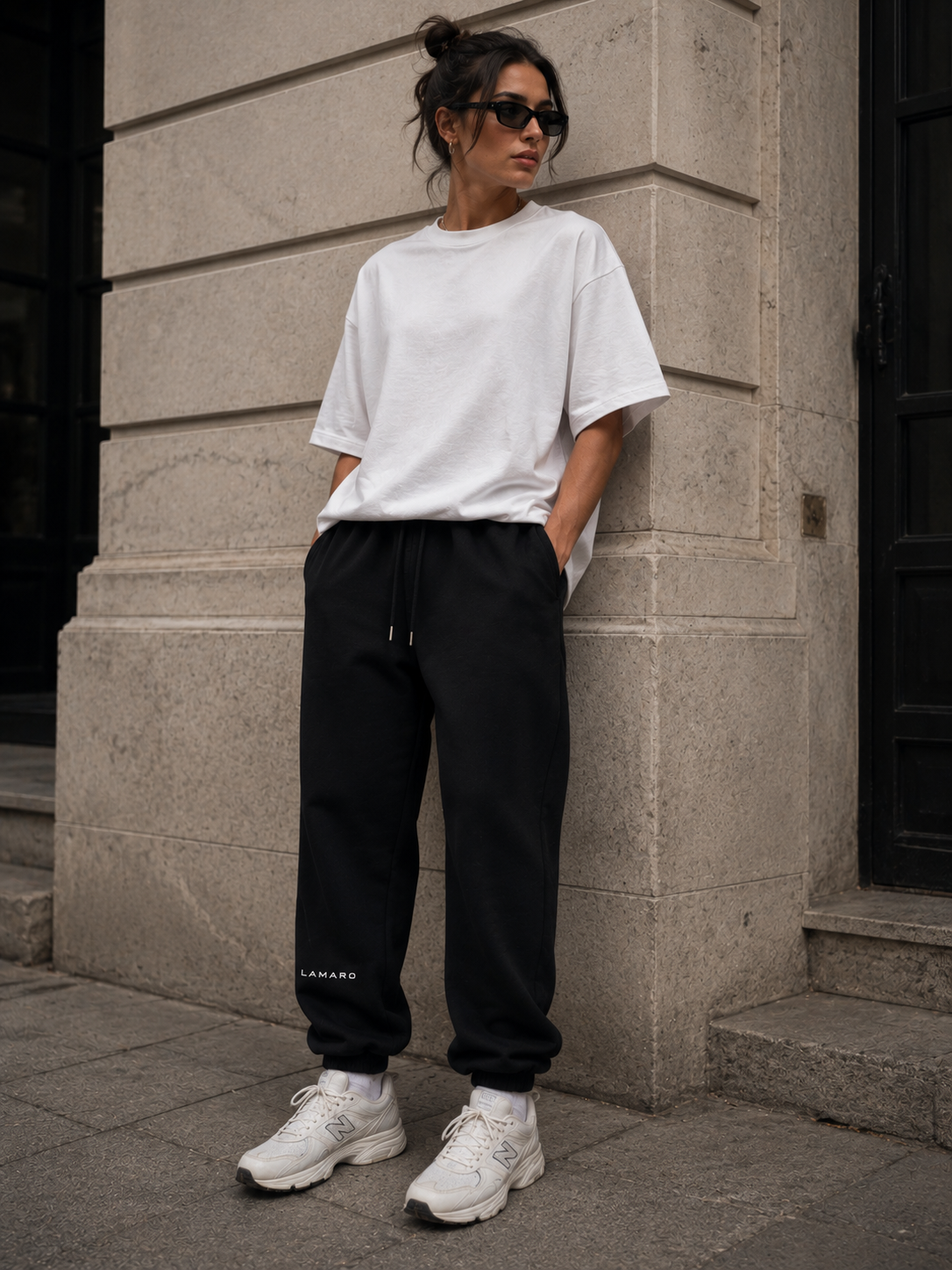 AMARO Signature Heavyweight Jogginghose – Unisex in Schwarz LAMARO Signature Heavyweight Jogginghose in Schwarz als Unisex Streetwear